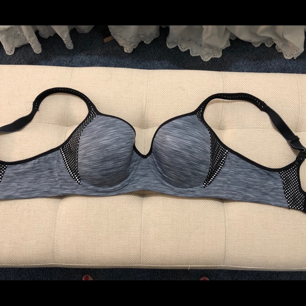 Sports Bra.